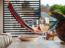 2BR LXRY Jansofat tropic oasis apt & pool, hotel in Willemstad