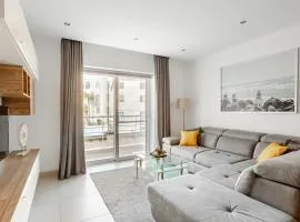 Modern 3-Bedroom Apartment in Sliema Near Promenade and Ferries