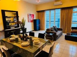 126 Bukit Ceylon 5 minutes to Jalan Alor Pavilion Bukit Bintang 2R2B 8Pax