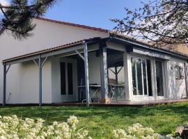 Maison au calme à 5min des Vaux de Cernay, ξενοδοχείο σε Cernay-la-Ville