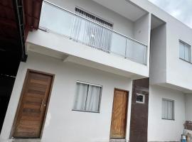 Suite pequena em casa de familia 15km de Belém, hotel v mestu Ananindeua