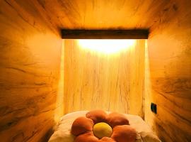 UrbanPods SOLO by Urbankey, capsule hotel in Vienna