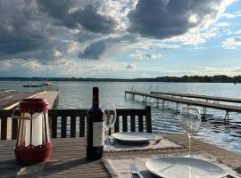 bloom - klein und fein mit Seezugang u WLAN, hotel v destinaci Wörthsee