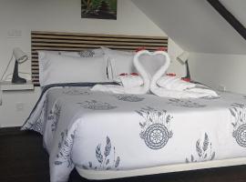 H La Cabaña, hótel í Pozuelo de Alarcón