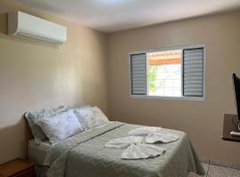 Casa Bouganville - Quarto com cozinha, homestay in Novo Airão