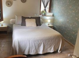 Vivienda Vacacional La Quesería, hotel en Oceño