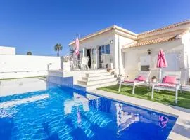 3 Bedroom Cozy Home In Rojales