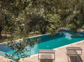 Luxury Trullo Termetrio, hotel in Brindisi