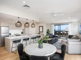 Spacious Penthouse Fabulous Harbour & Ocean Views