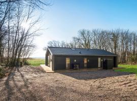 Cozy Home In Faaborg With Wifi โรงแรมในฟาบอร์ก