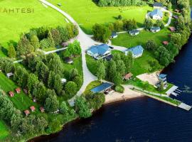 Naapurivaaran Lomakeskus, cabaña o casa de campo en Vuokatti