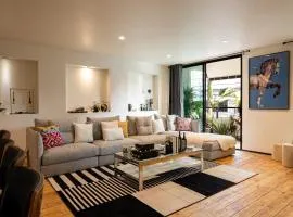 URBAN HOUSE I Prime Location I 6 Bedrooms I Old Town Chiang Mai