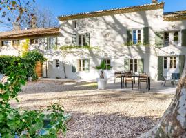 Montjoia, hotel in LʼIsle-sur-la-Sorgue