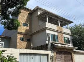 Linda casa pertinho da praia!