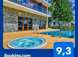 ROYAL APARTS Green Park Resort VIP z basenami, saunami, jacuzzi i siłownią