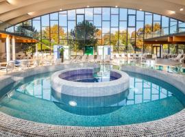 Hunguest Hotel Béke、ハイドゥソボスローのホテル