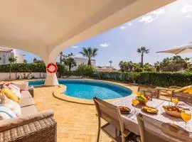 Villa Coral by OCvillas