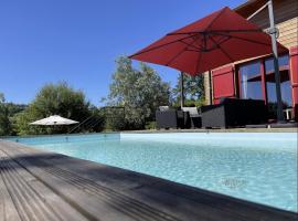 Chalet Enchante Nature, ξενοδοχείο σε Saint-Aulaire