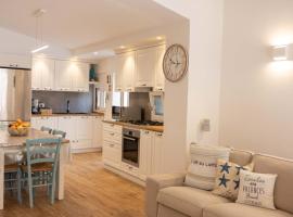 Luxury House, hotel em Cefalù