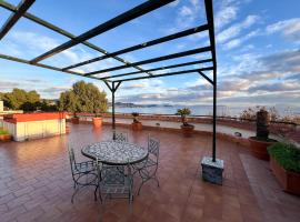 Lucrino sea House, hotel in Pozzuoli