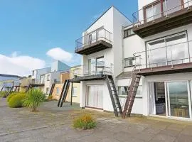 18D South Snowdon Wharf