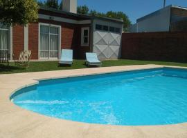 Mic-Bau, hotel v destinaci Villa Elisa