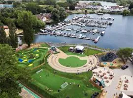 Billing Aquadrome Holiday Park