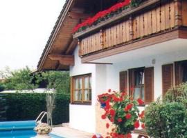 Ferienwohnung Löster, hotel in Bernau am Chiemsee