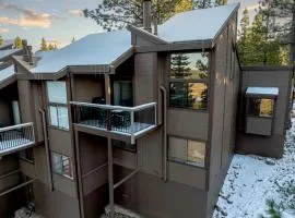 Cozy Mountain Retreat in Truckee Near Northstar