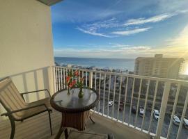 Laketown Wharf Condo beach view, Hotel in Panama City Beach