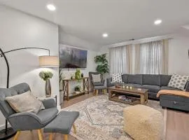 Family Friendly 3BD Oasis-Parking, WIFI & Pets OK!