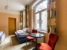 Enjoy your stay with DKN apartments - Mon-Sun - Late night check-in - Multilanguage - Near Railway station - Witamy serdecznie