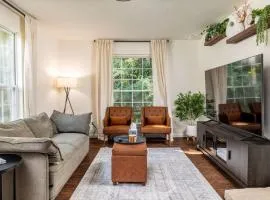 Comfy Duplex w 2 Kings Sofa Bed