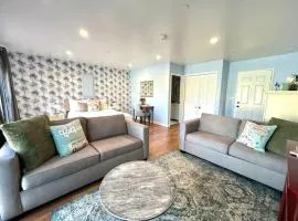 Cozy Guesthouse by Universal Studios