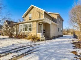 1 Mi to Downtown Welcoming Winona Duplex
