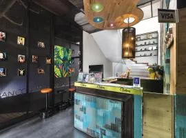 Graffity Hotel Med
