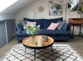 Stylish & Cosy Mezzanine in Historical Old Town