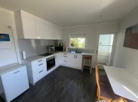 Pohutukawa Oasis - 1 bed apartment