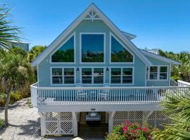 Silverseas Cottage, Pool, 2 Carts, Steps to Beach، فندق في كابتيفا