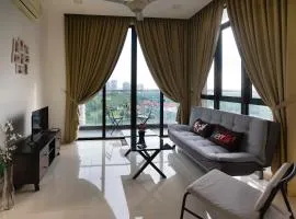 Chic 3BR D'Pristine Home 5 Mins to Legoland