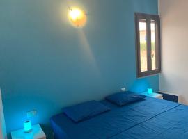 APPARTAMENTO CIELO pochi passi dal mare, beach hotel in Calasetta
