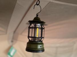 Glamping 1 Surya Asri Cijeruk, Bogor, hotel a Bogor