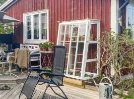 Lovely Home In Lidköping With Wifi