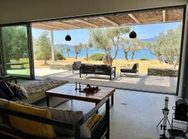 VILLA PORT OLIVIER, hotel v destinaci Alyfantá