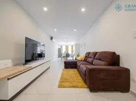 Modern Oasis Luxe with BigYard