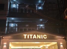 TITANIC RESIDENCE-5 Minutes Walk to Walking Street, hotel v destinaci Pattaya Central
