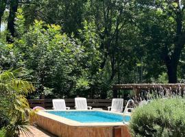 Cabañas Das Dorf, hotel en Costa del Este