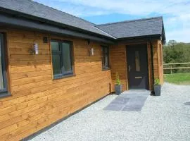 Woodland Lodge Hot Tub Sleeps 6