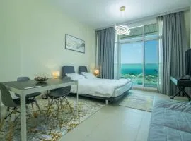 Hilliana Tower - Cozy Studio with Sea View