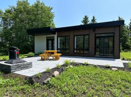 Kabin Kamouraska 2, hotell med bubbelbad i Rivi&egrave;re-Ouelle